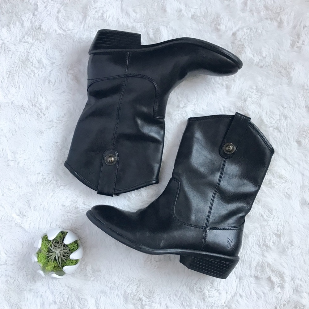 {Frye} Button Boot